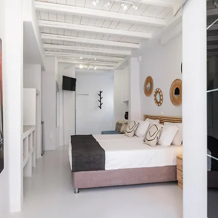 Mykonian Living The Little Venice & Apartamento